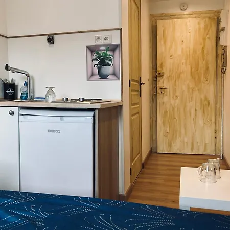 Quartier De L'orangerie Apartment